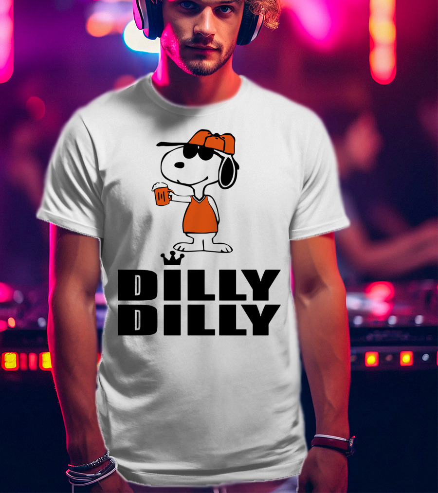 Dilly Dilly Funny Snoopy The Peanuts Movie Beer Hat And Glass T-Shirt