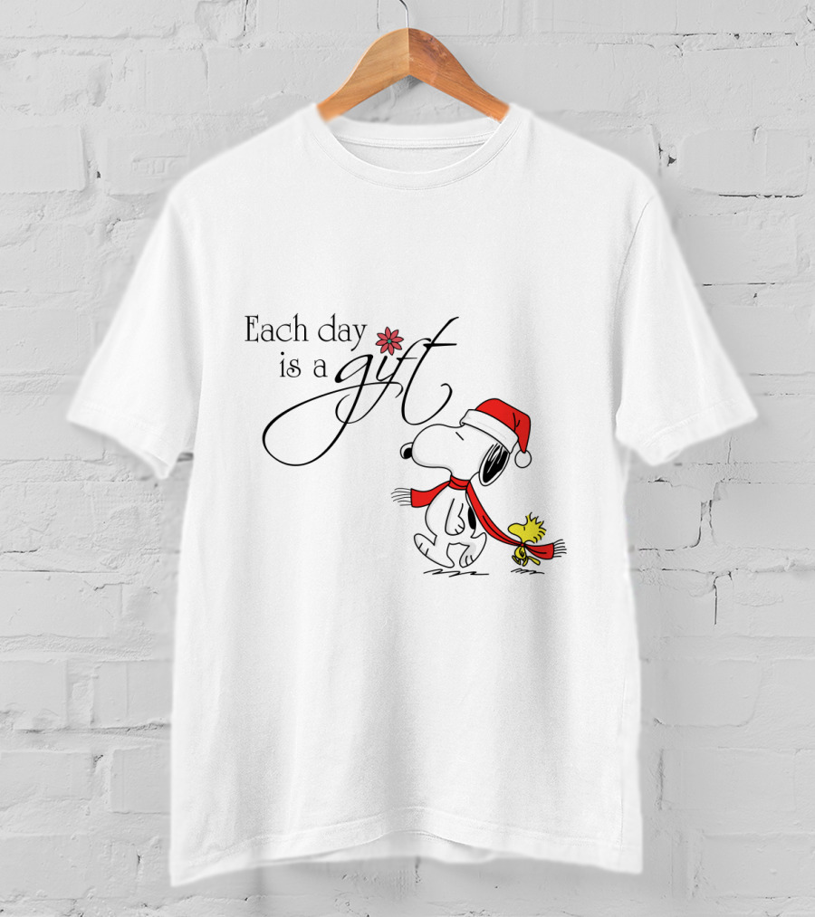 Each Day Is A Gift Snoopy Santa Hat Woodstock Peanuts Movie T-Shirt