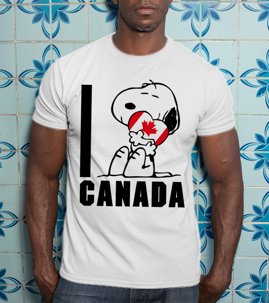 I Love Canada Snoopy Hugging Maple Leaf The Peanuts Movie T-Shirt