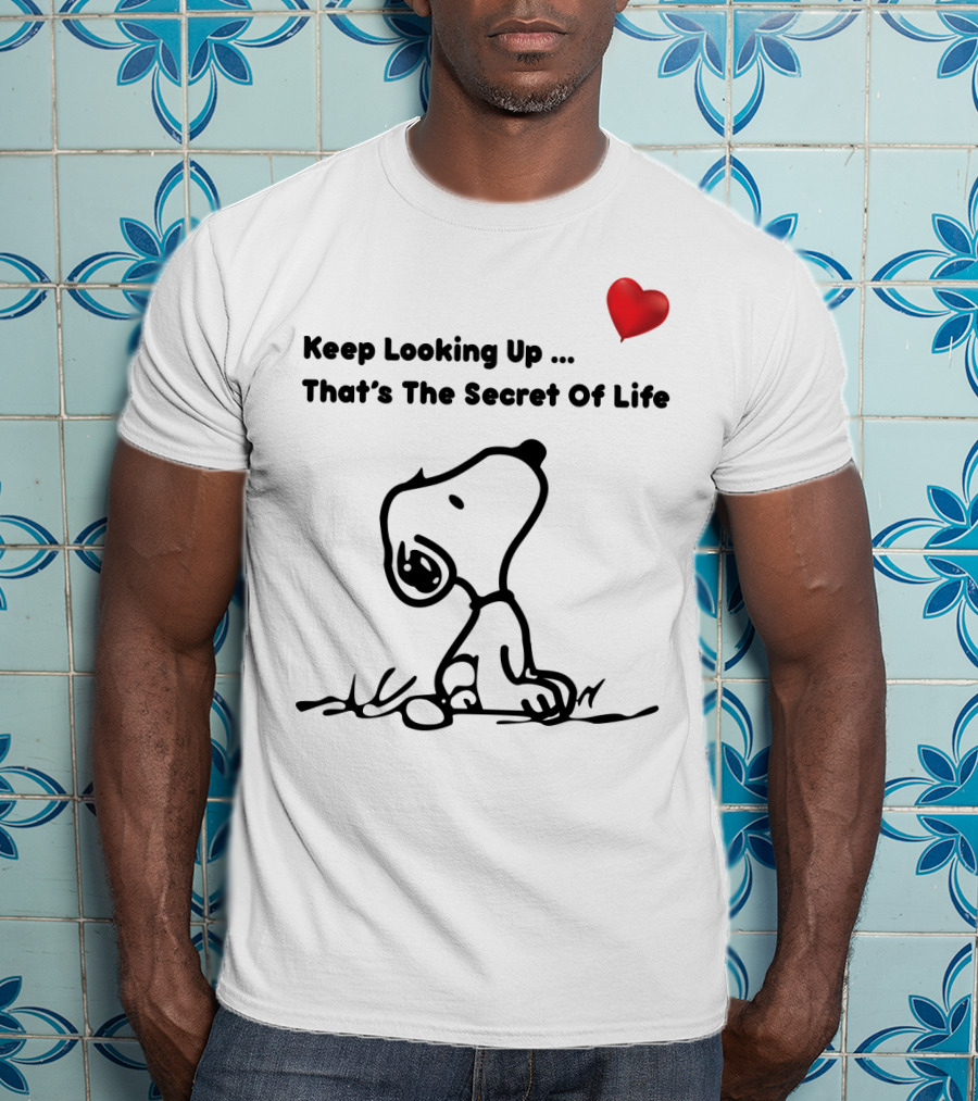 Keep Looking Up That's The Secret Of Life Snoopy Peanuts Heart T-Shirt