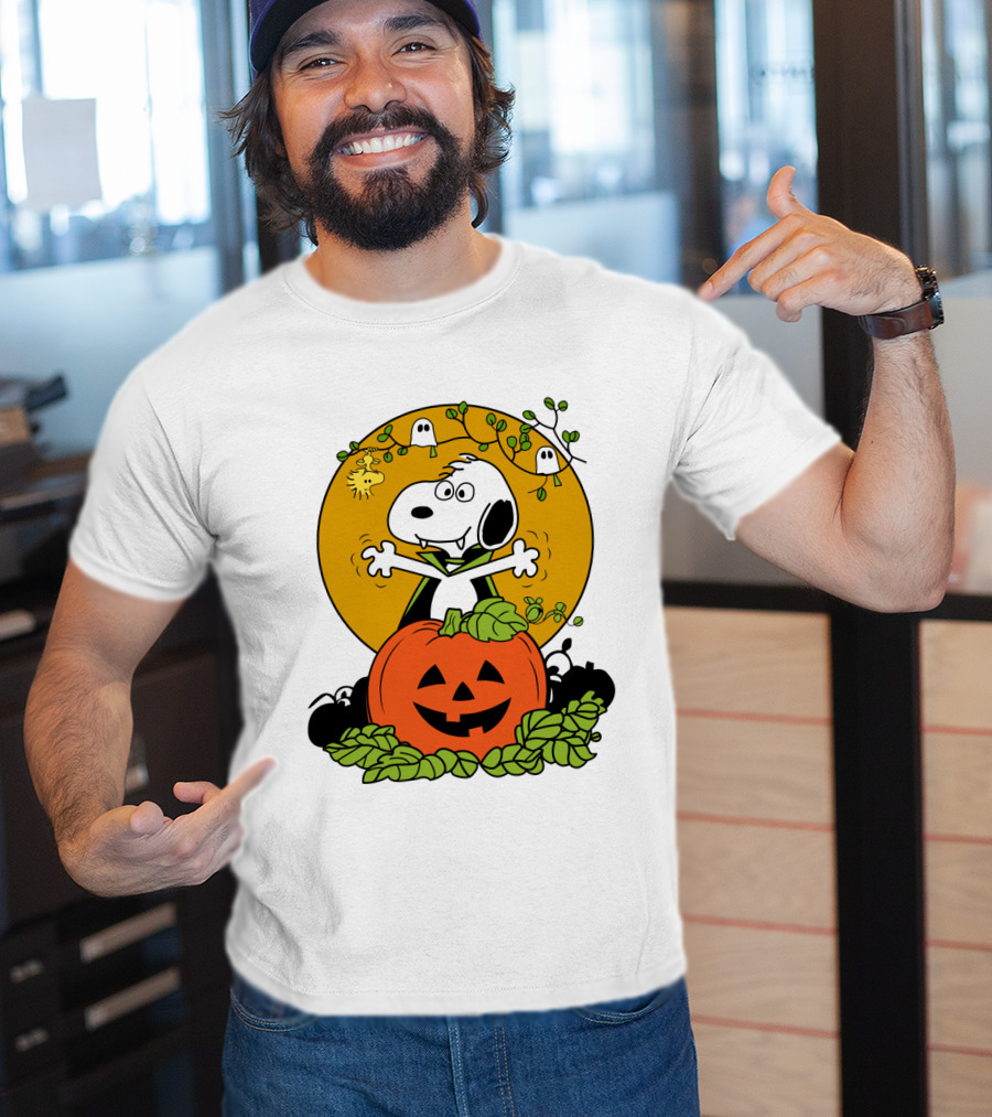 Pumpkin Halloween Snoopy Vampire Peanuts Movie Ghosts Jack-O'-Lantern T-Shirt
