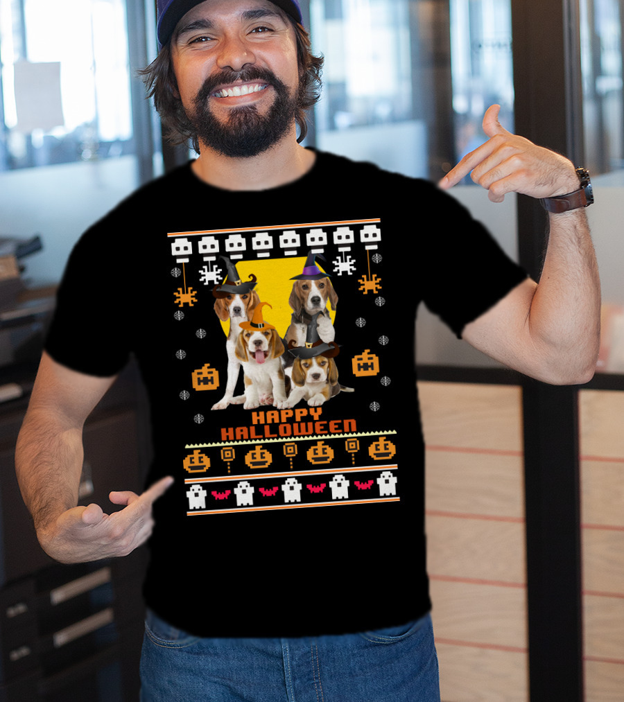 Beagle Happy Halloween Witch Hats And Pixelated Ghosts T-Shirt