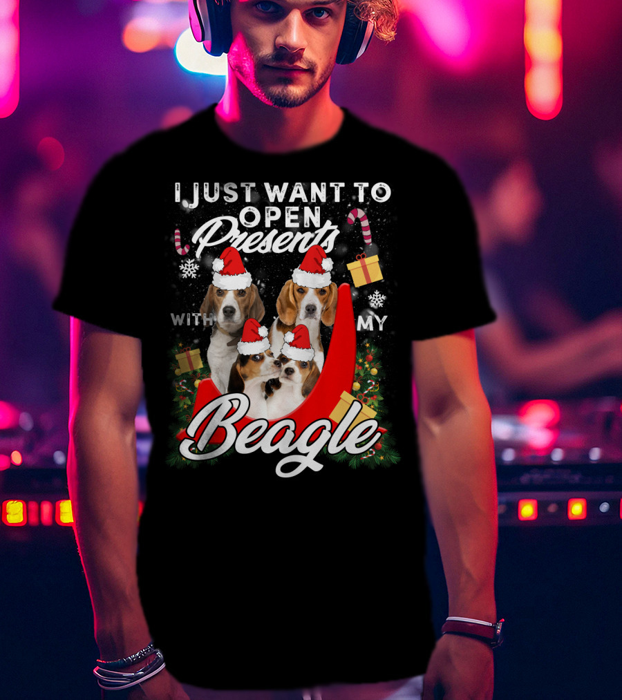I Just Want To Open Presents With My Beagle Christmas Santa Hats Candy Canes Snowflakes T-Shirt