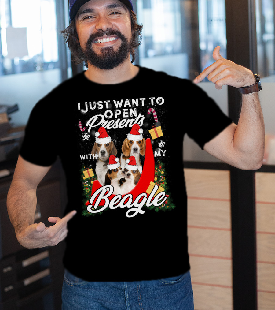 I Just Want To Open Presents With My Beagle Christmas Santa Hats Candy Canes Snowflakes T-Shirt