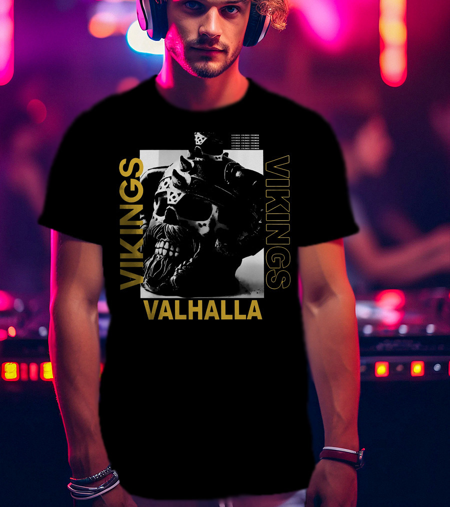 Vikings Valhalla Yule Skull Helm T-Shirt