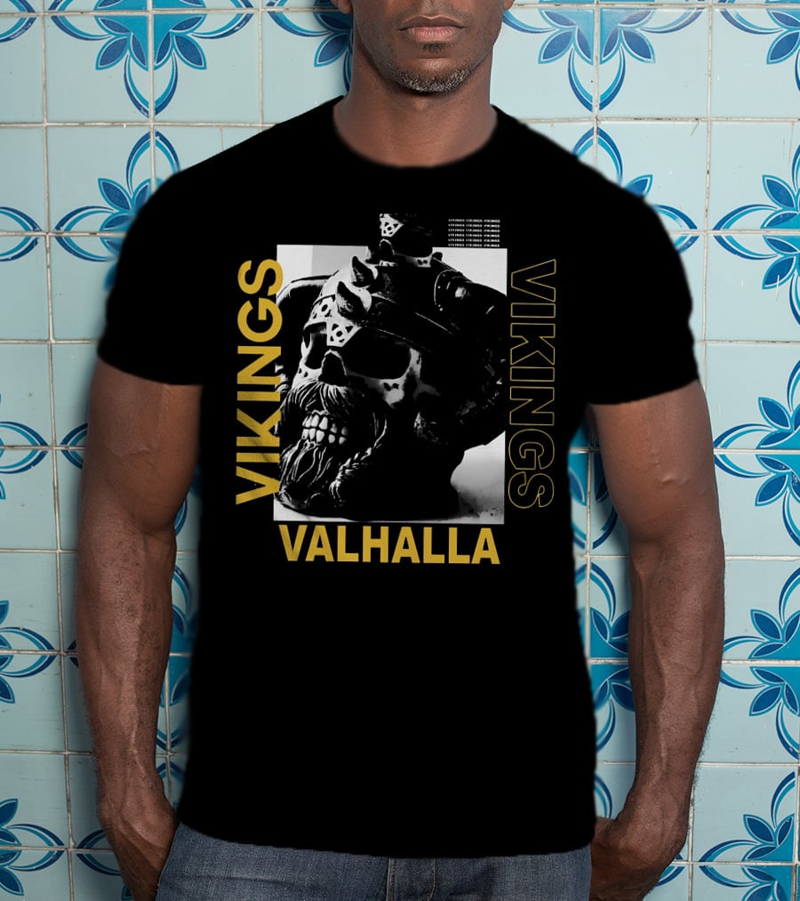 Vikings Valhalla Yule Skull Helm T-Shirt
