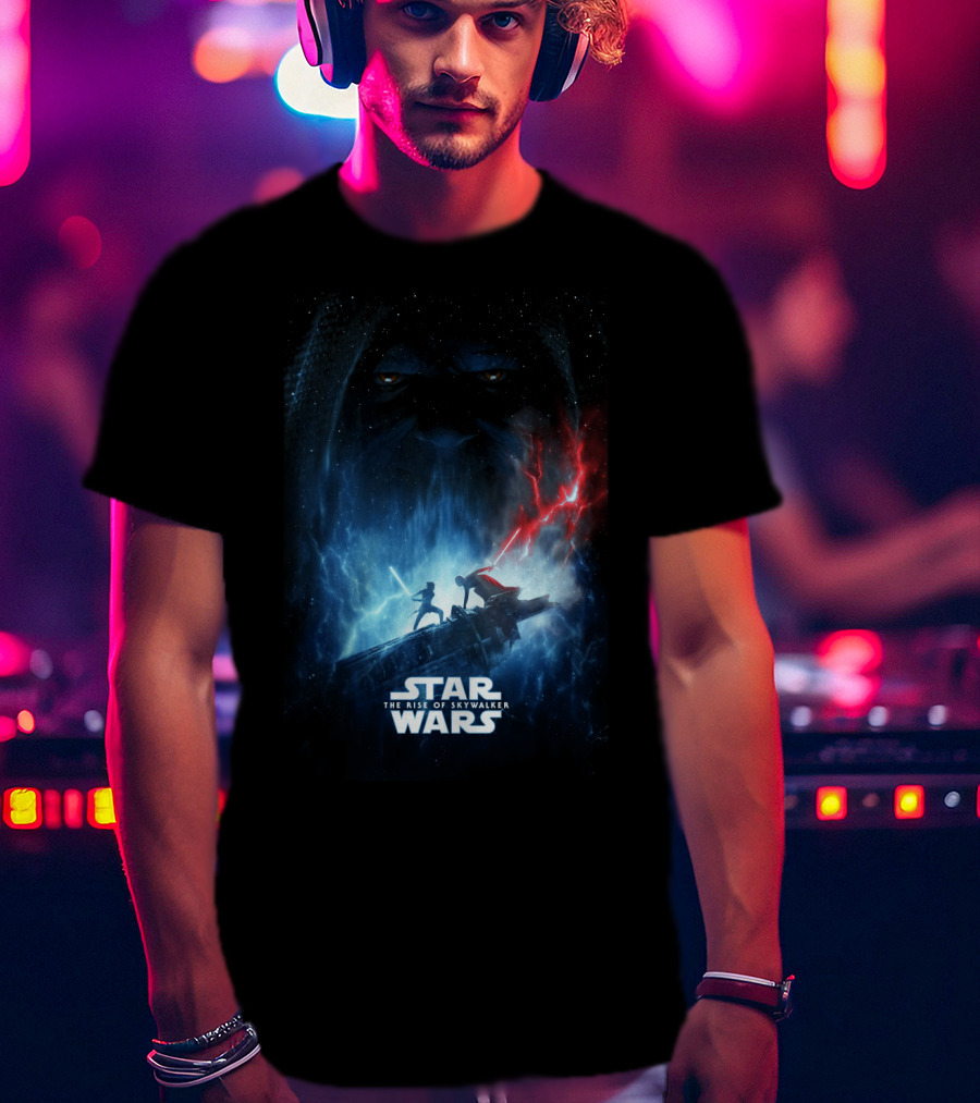 Star Wars The Rise Of Skywalker Epic Duel With Red And Blue Lightsabers T-Shirt