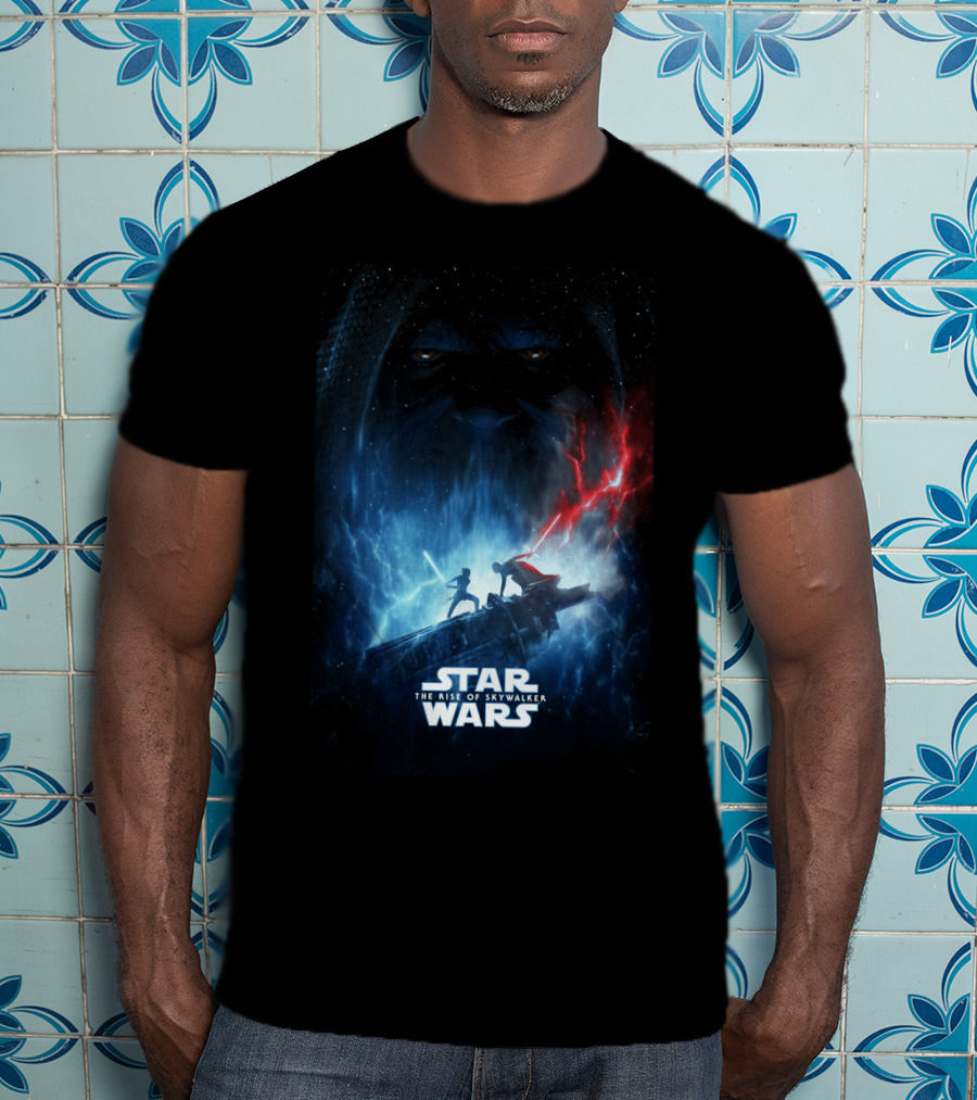 Star Wars The Rise Of Skywalker Epic Duel With Red And Blue Lightsabers T-Shirt
