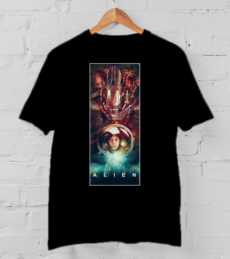 Alien Movie Iconic Sci-Fi Creature And Space Helmet Face T-Shirt