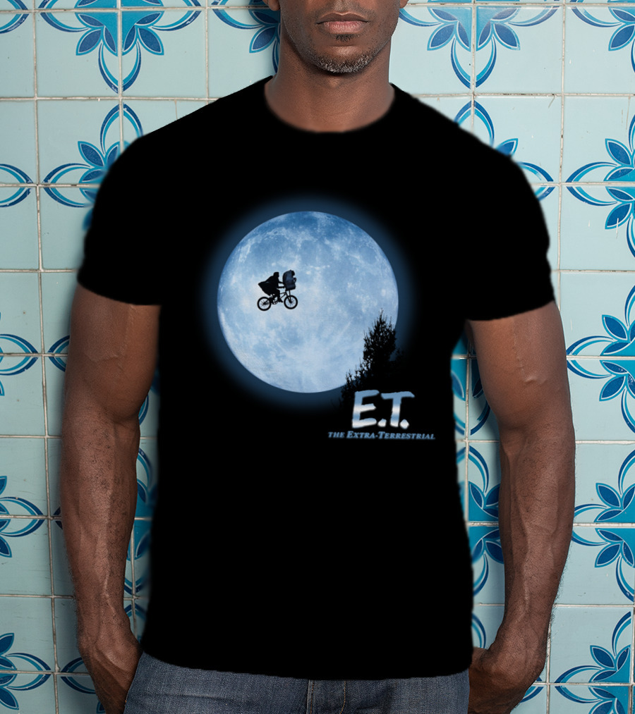 E.T. The Extra-Terrestrial Bicycle Silhouette Against Full Moon T-Shirt