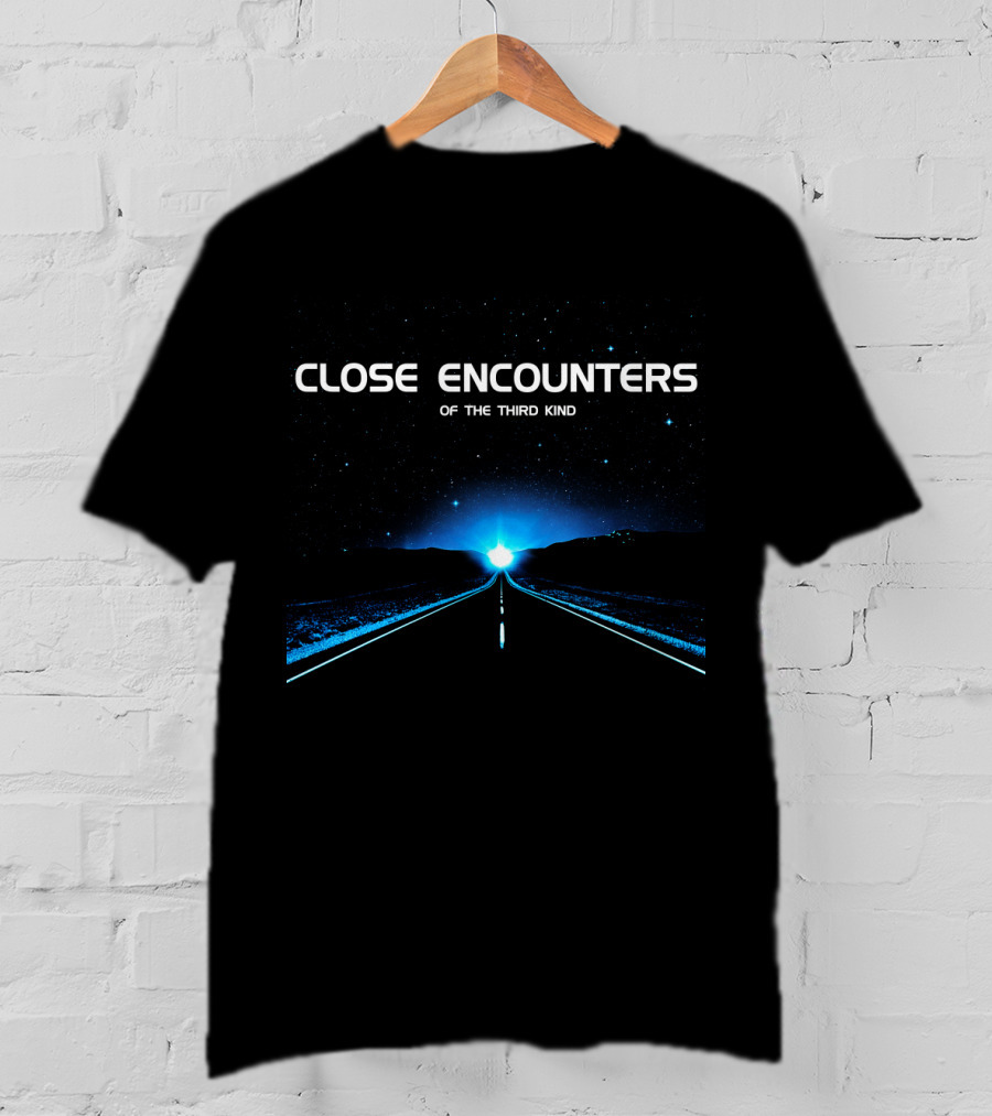 Close Encounters Of The Third Kind Extraterrestrial Arrival Under Starry Night Sky T-Shirt
