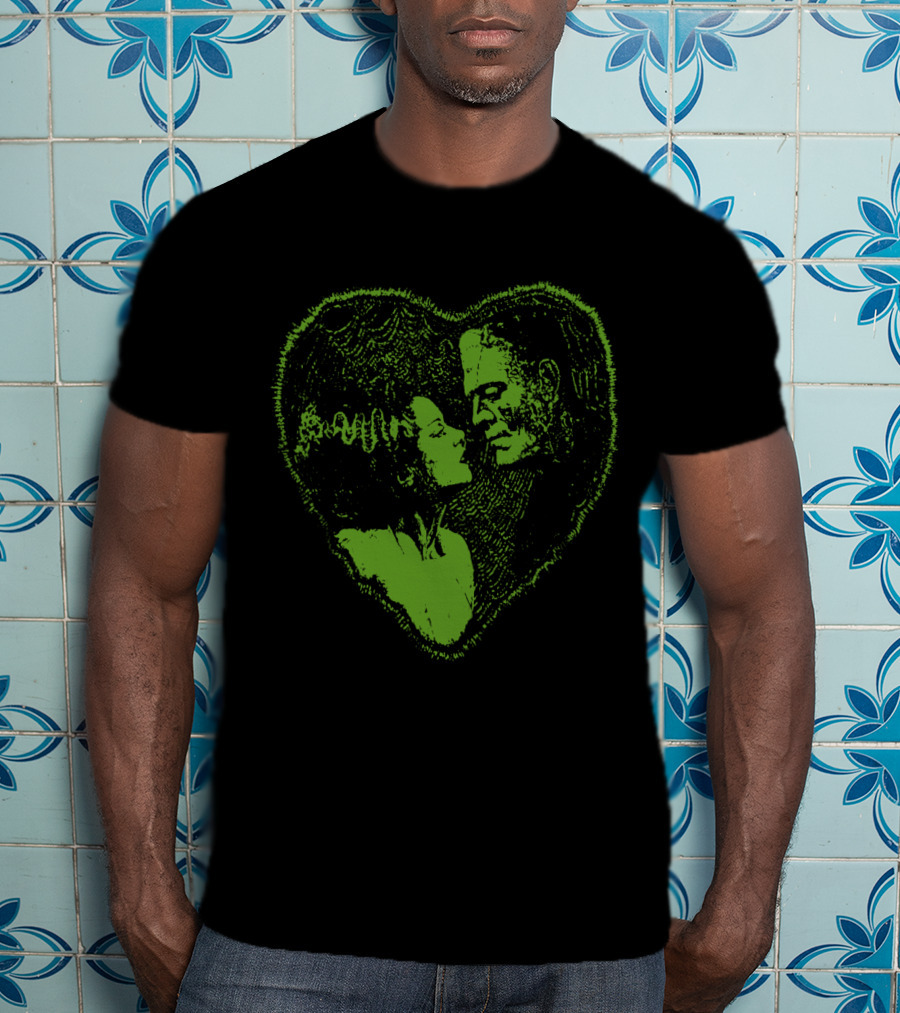 Frankenstein And Bride Heart Embrace Retro Horror Walking Dead TV Show Look T-Shirt