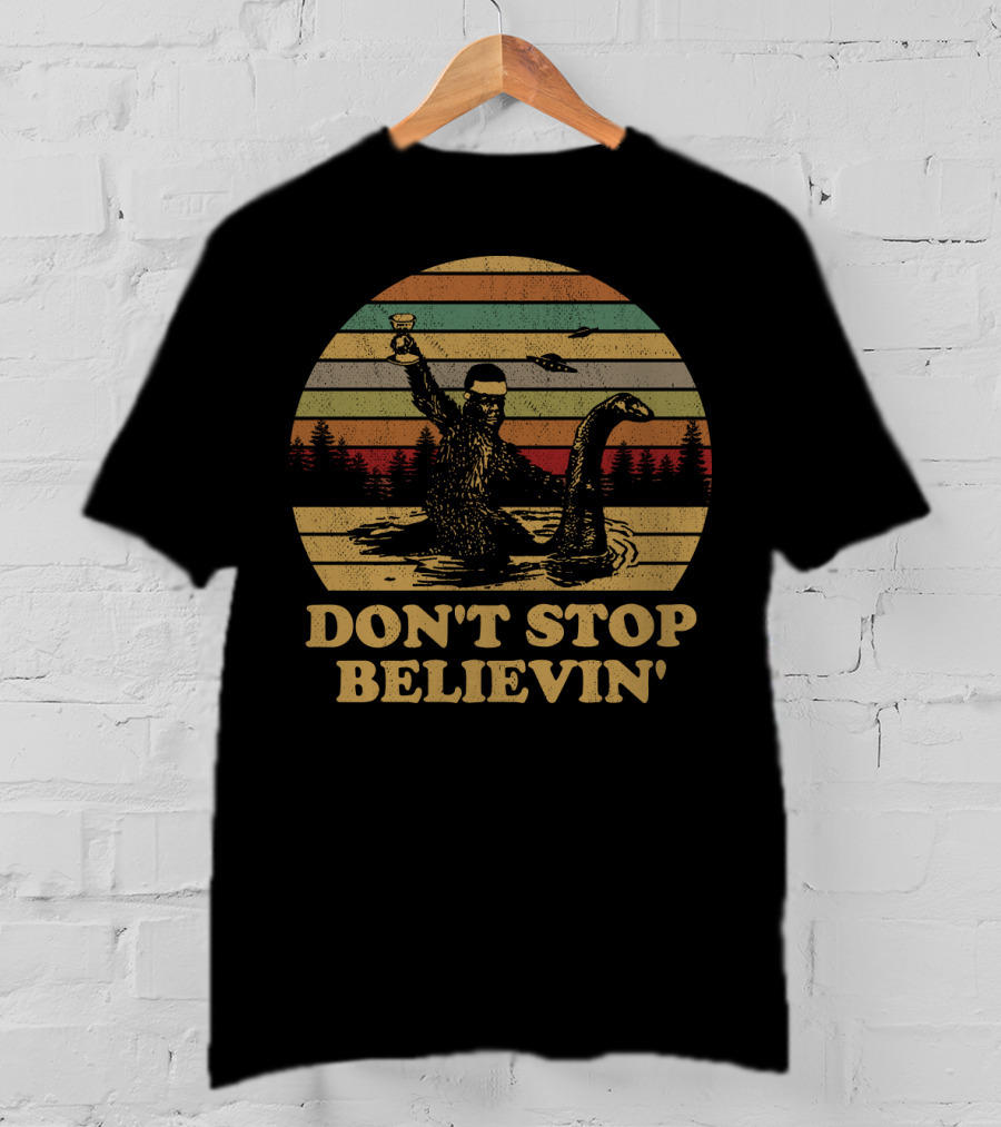 Don't Stop Believin' Bigfoot Loch Ness Vintage Sunset Retro T-Shirt