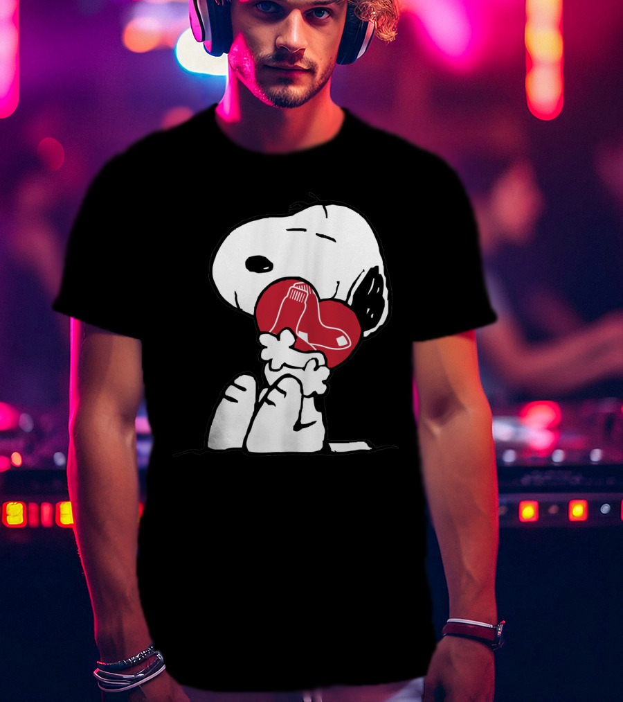 Snoopy Hugging Boston Red Sox T-Shirt