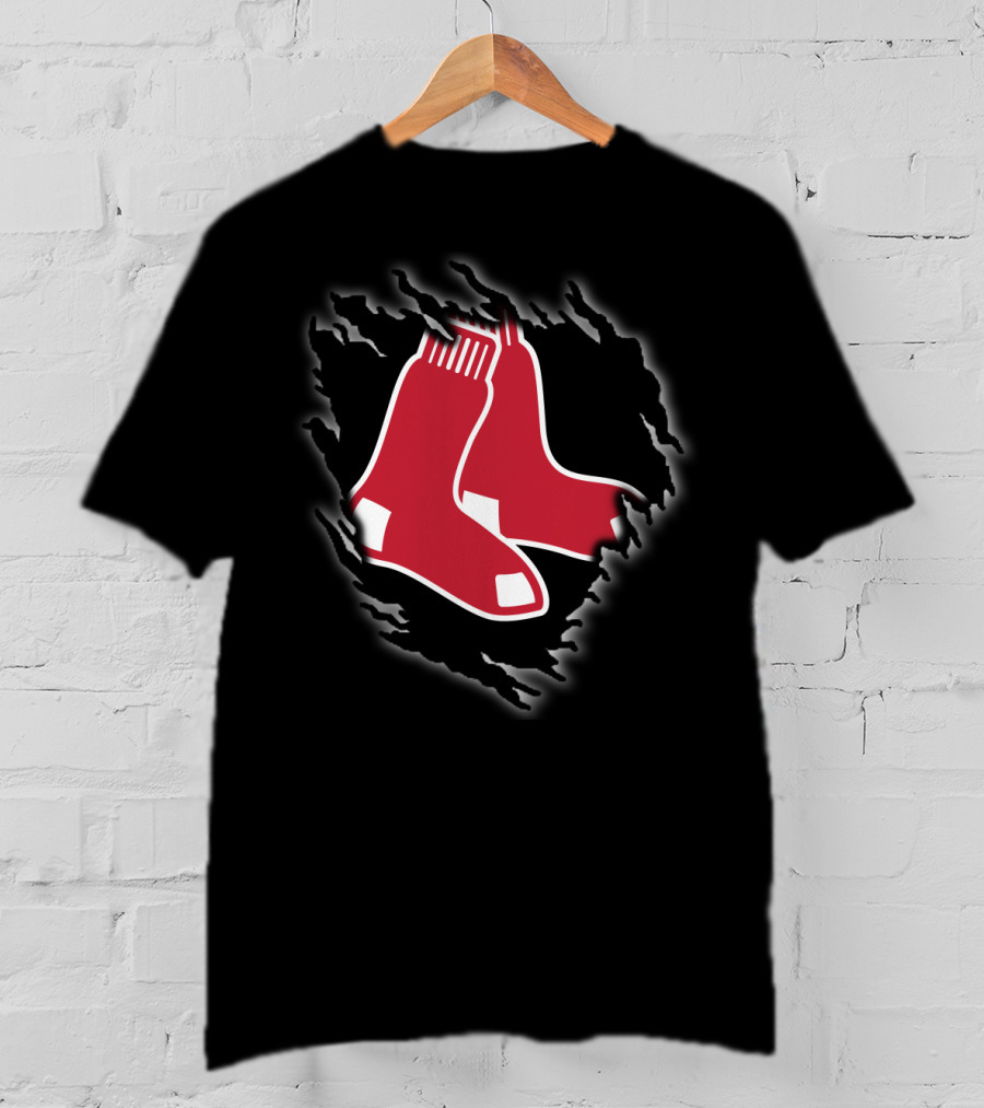 Boston Red Sox Logo With Ripped Effect T-Shirt