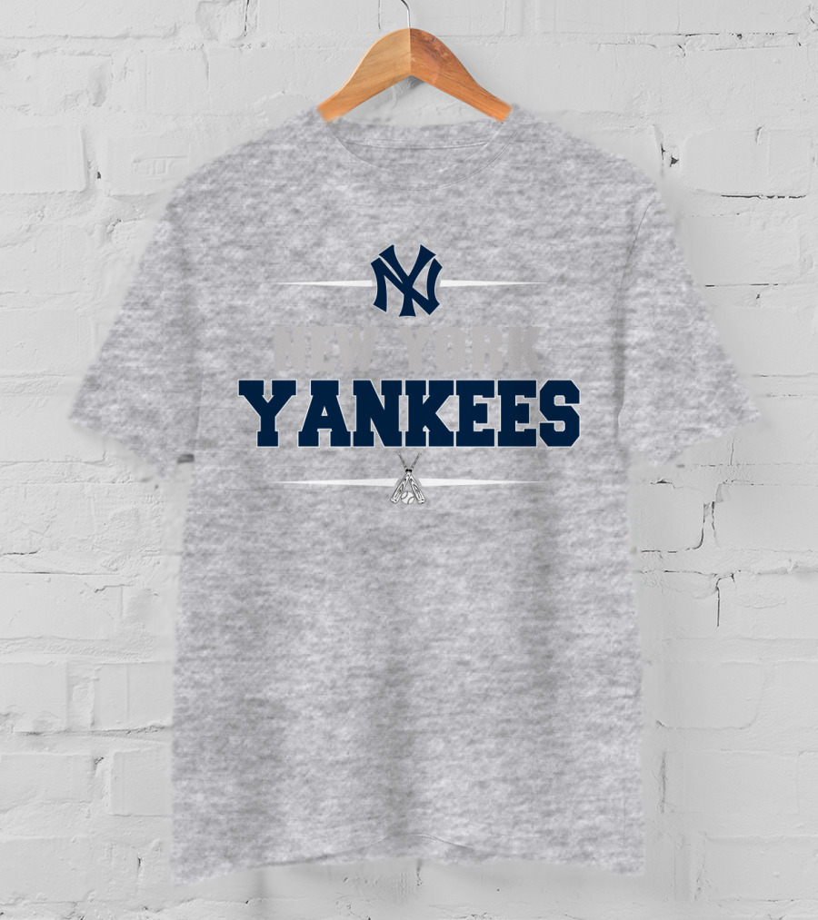 New York Yankees Ny Logo With Baseball Bats T-Shirt