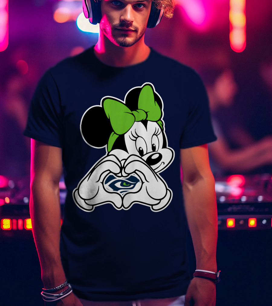 Minnie Mouse Heart Hands Seattle Seahawks T-Shirt