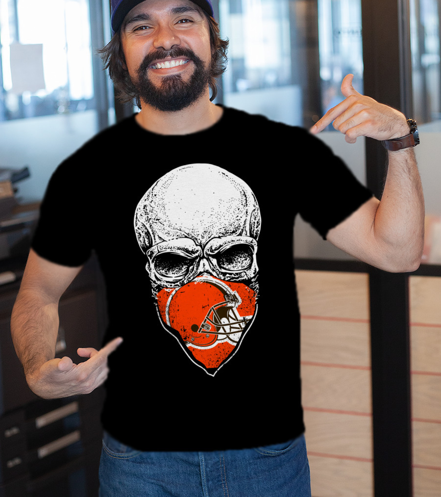 Cleveland Browns Skull With Helmet T-Shirt