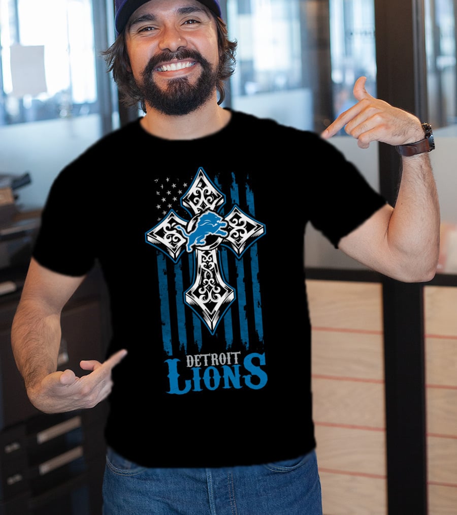 Detroit Lions Cross And Flag Design With Blue Lion T-Shirt