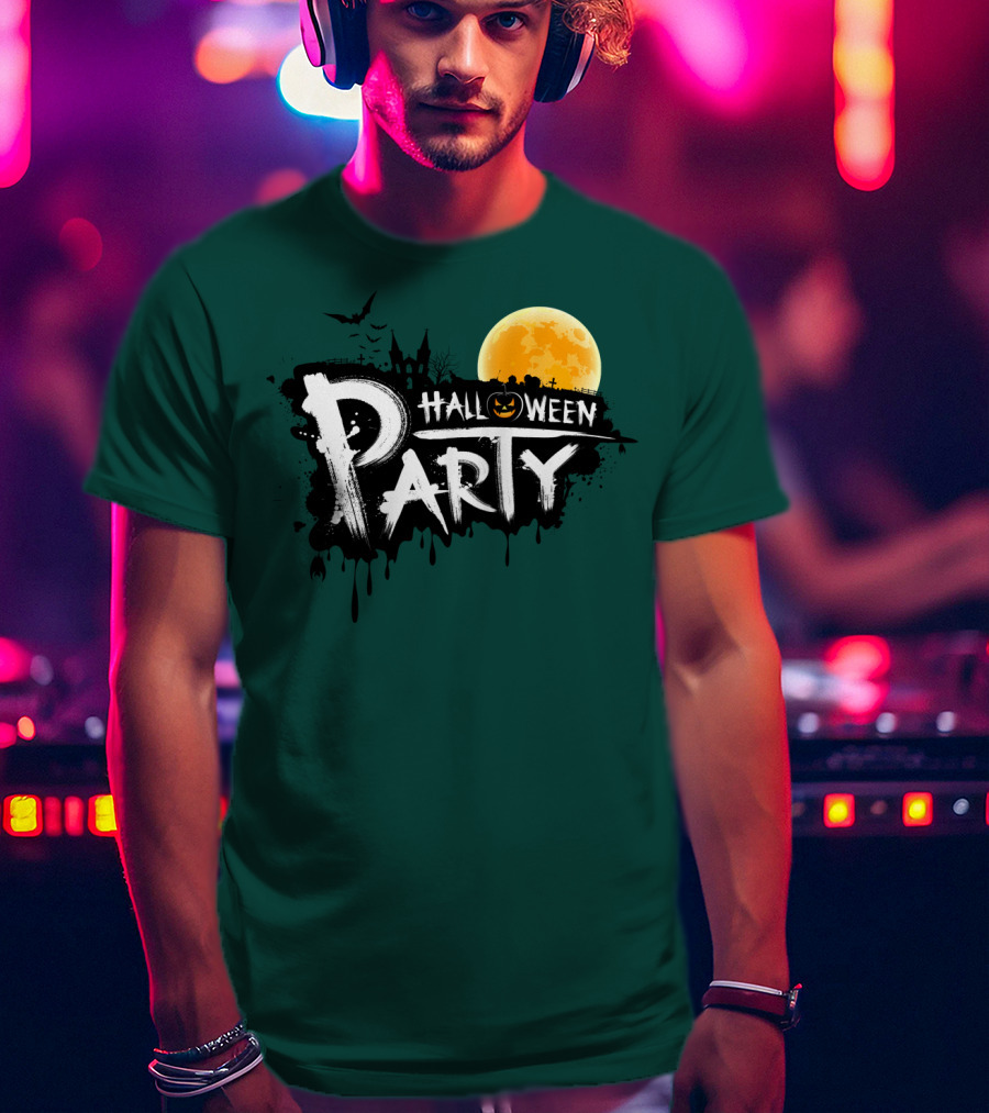 Halloween Party Moonlit Haunted House And Bats T-Shirt