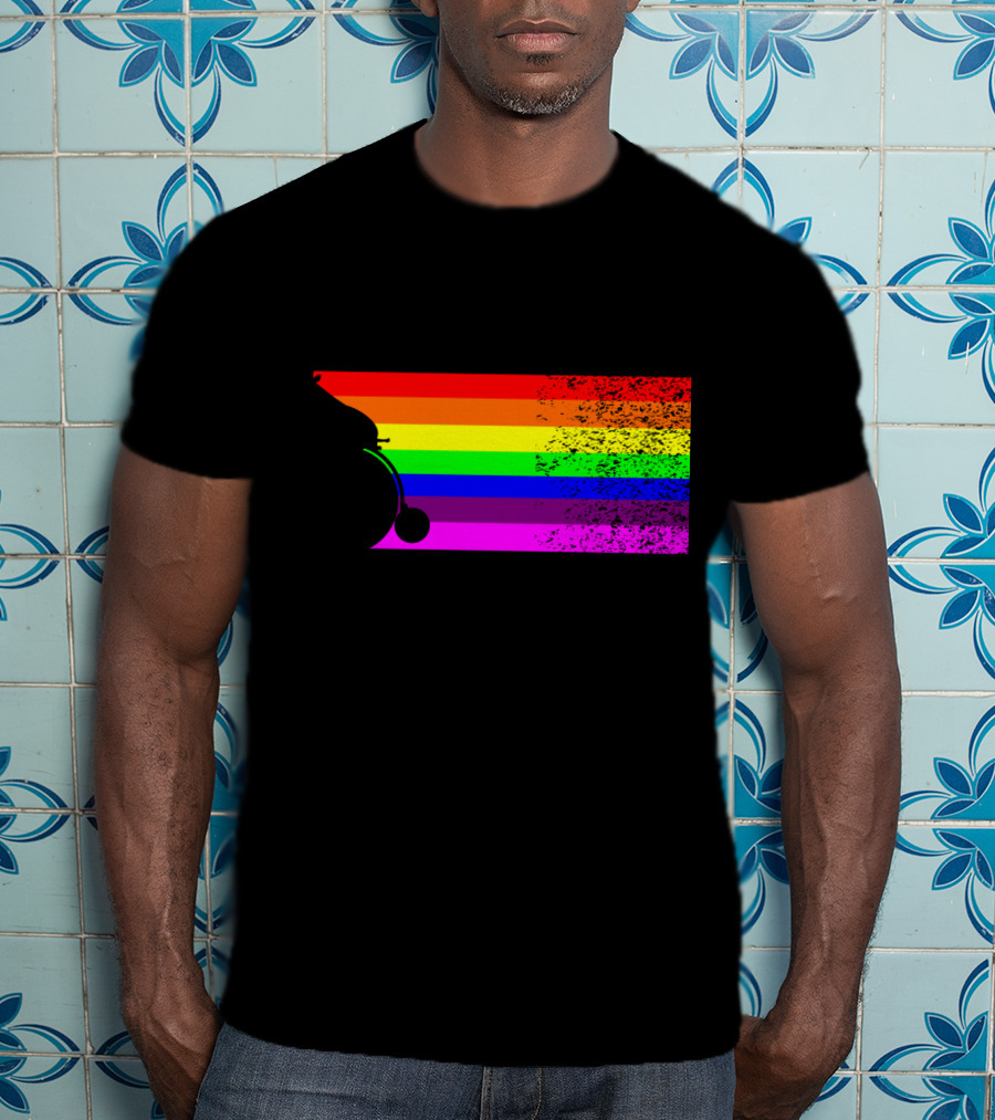 Giraffe Riding A Bike With Retro Rainbow Stripes T-Shirt