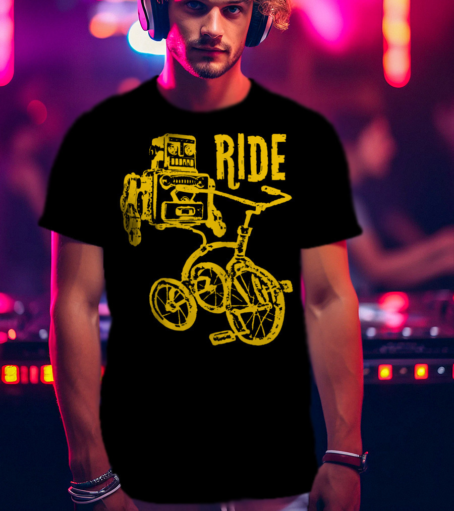 I Want To Ride My Tricycle Robot On Trike Vintage Style RIDE T-Shirt