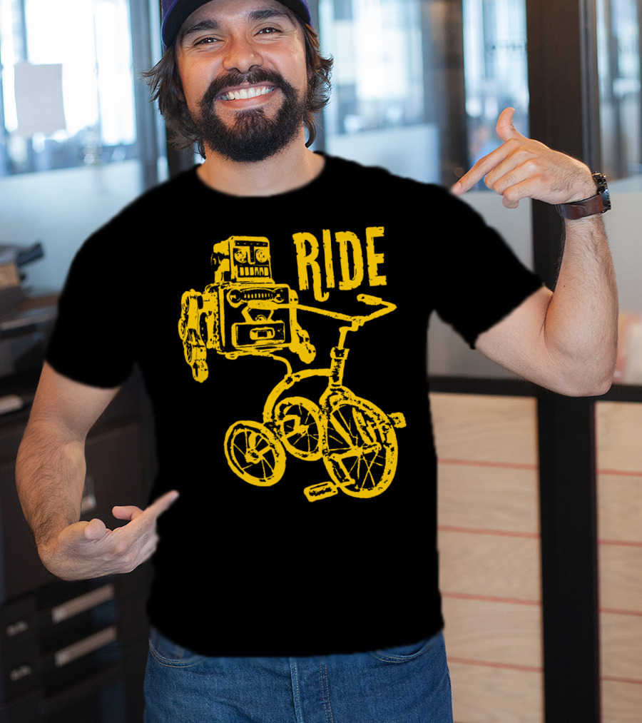 I Want To Ride My Tricycle Robot On Trike Vintage Style RIDE T-Shirt