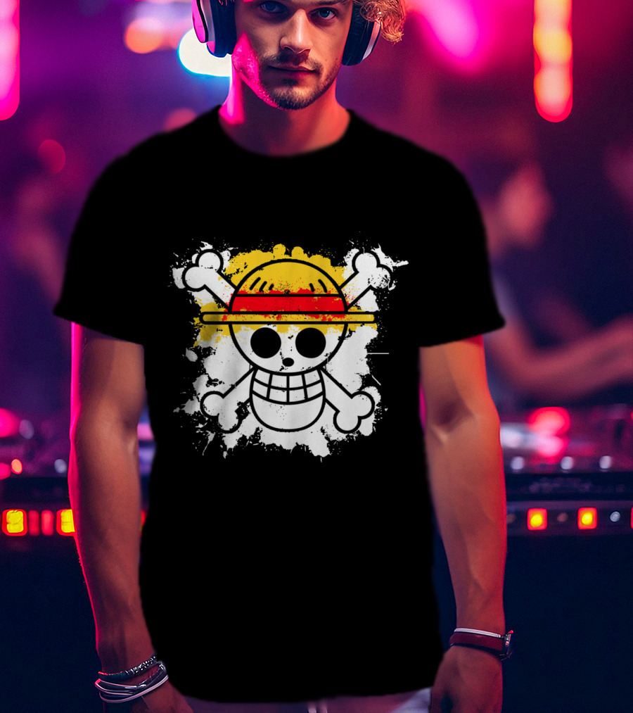 Straw Hat Pirates Jolly Roger Skull Emblem One Piece Anime T-Shirt