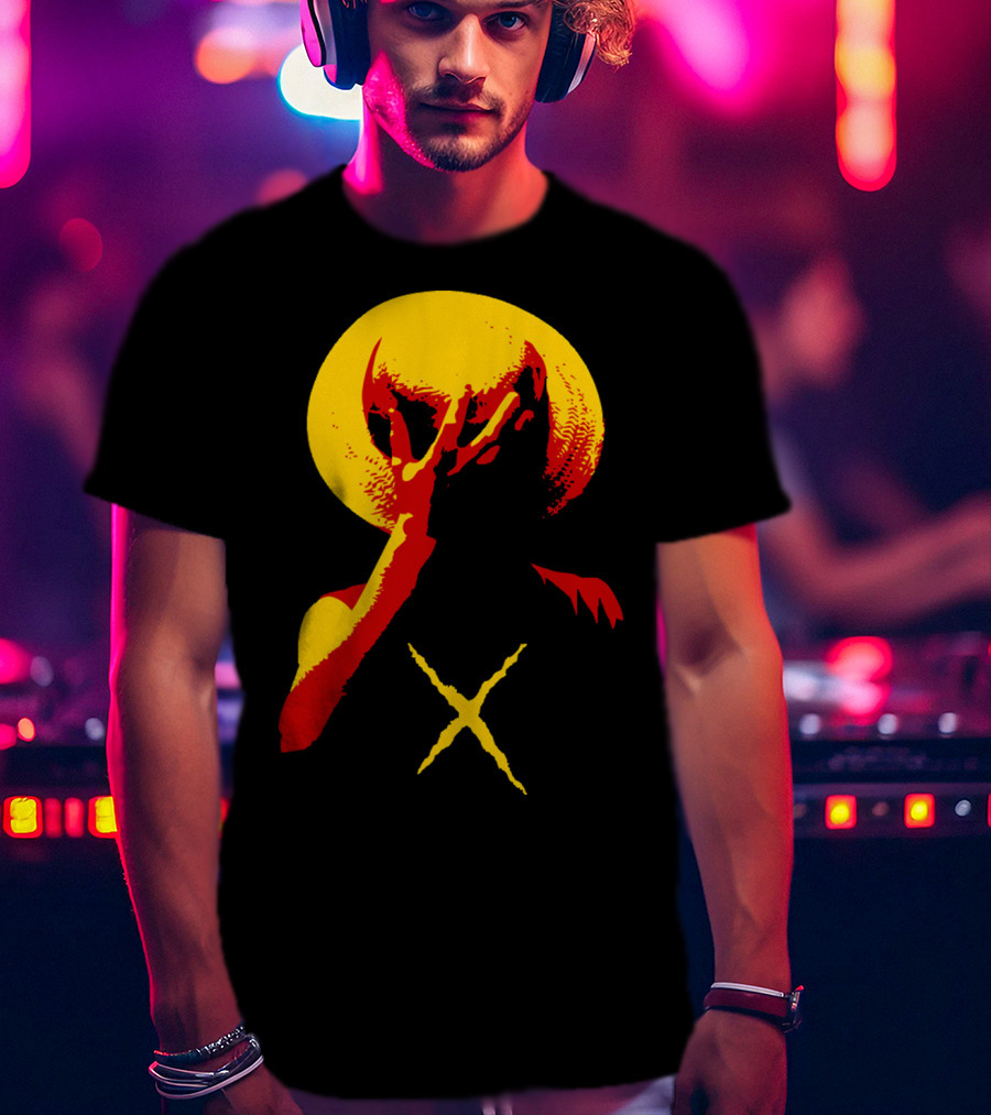 Monkey D. Luffy Portrait With Straw Hat And Crossed Arms T-Shirt
