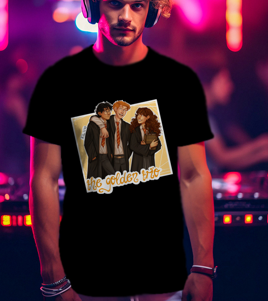 The Golden Trio: Ron, Hermione, And Harry In School Robes T-Shirt