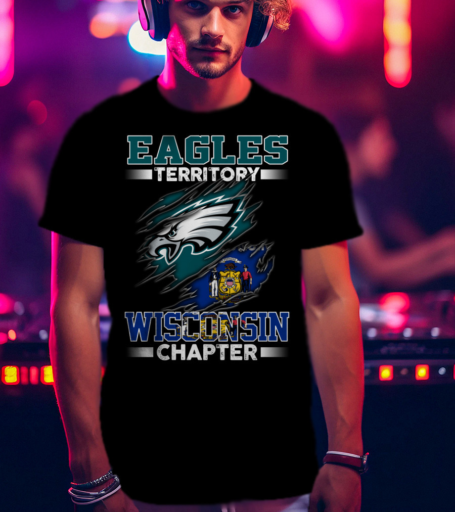 Eagles Territory Wisconsin Chapter Logo Flag Blend T-Shirt