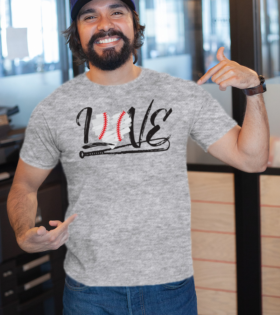 Love Baseball Bat Heart Stitching T-Shirt