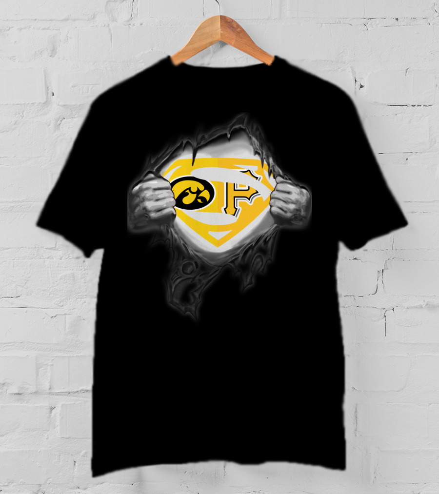 Hawkeyes Pittsburgh Pirates Superman Logo Fusion T-Shirt