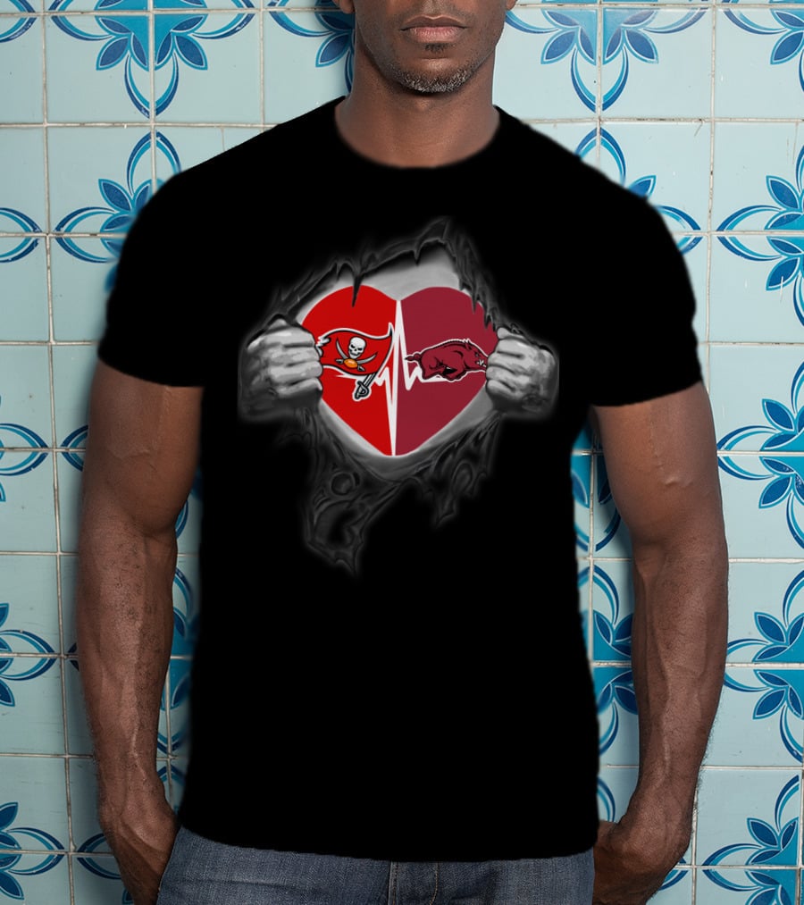 Buccaneers Arkansas Razorbacks Heartbeat Fusion Rip T-Shirt
