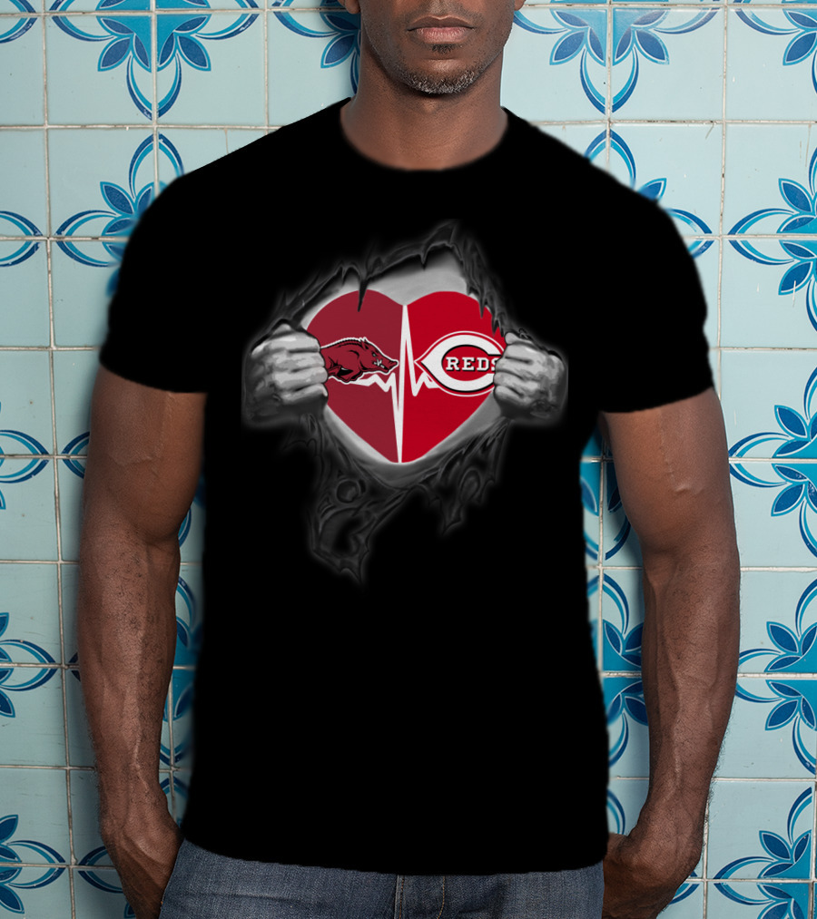 Arkansas Razorbacks Cincinnati Reds Heartbeat T-Shirt