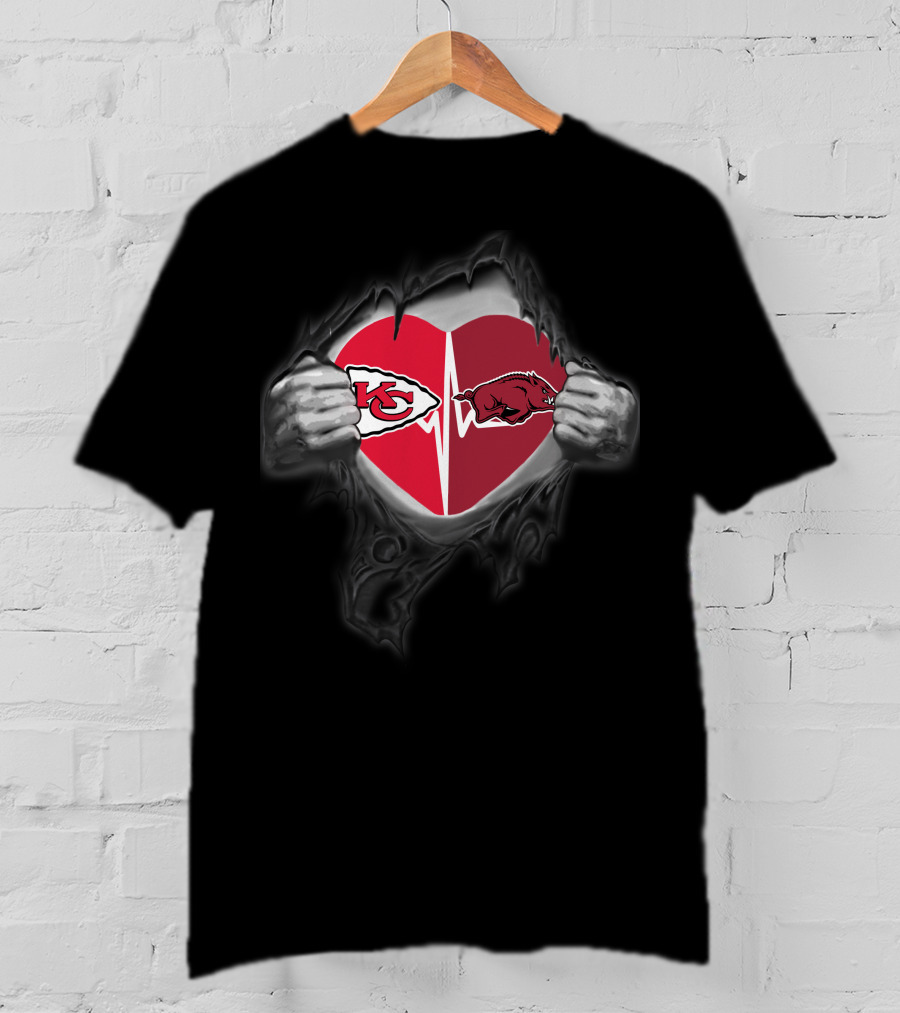 Kansas City Chiefs Arkansas Razorbacks Heart Hands Logo Blend T-Shirt