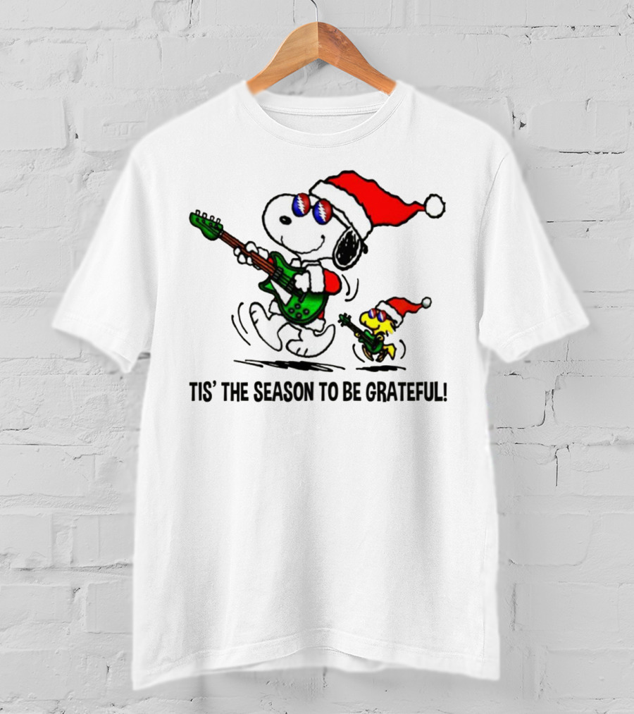 'Tis The Season To Be Grateful Snoopy Grateful Dead Santa Hat Guitar T-Shirt