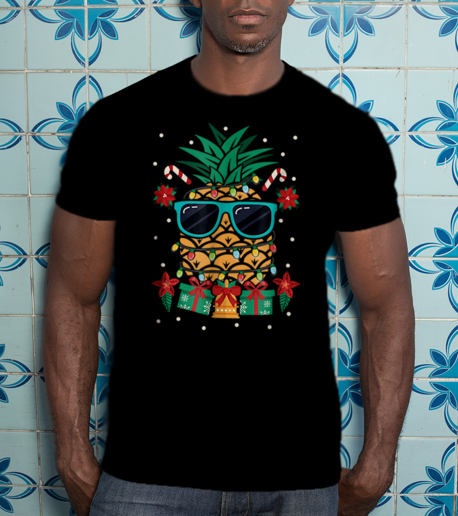 Tropical Christmas Cruise Festive Pineapple Sunglasses Candy Canes Lights T-Shirt