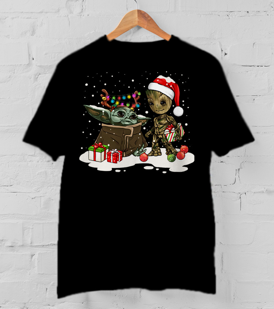 Baby Yoda And Baby Groot Christmas Santa Hat Lights T-Shirt