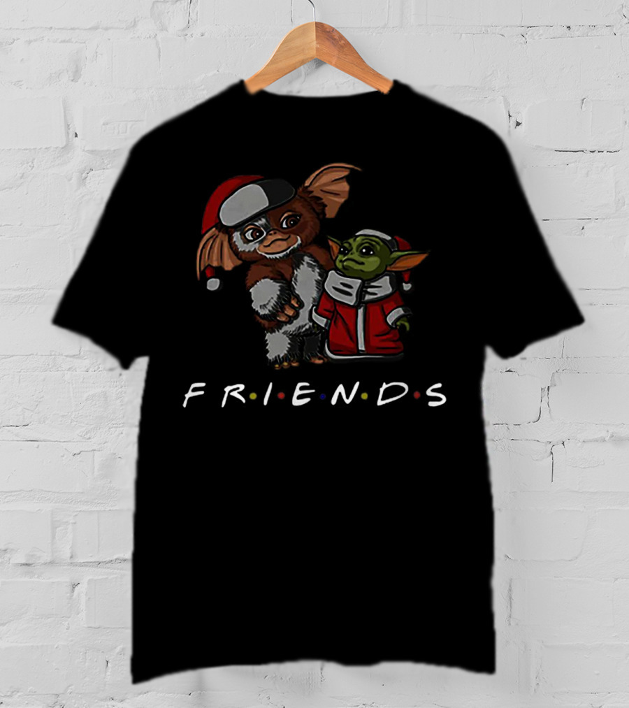 Baby Yoda And Gizmo Santa Friends T-Shirt