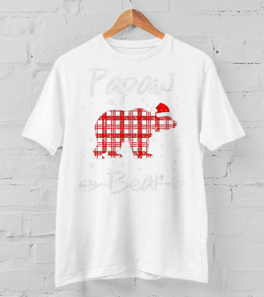 Papaw Bear Red Plaid Santa Hat Winter Holiday Plaid Bear T-Shirt