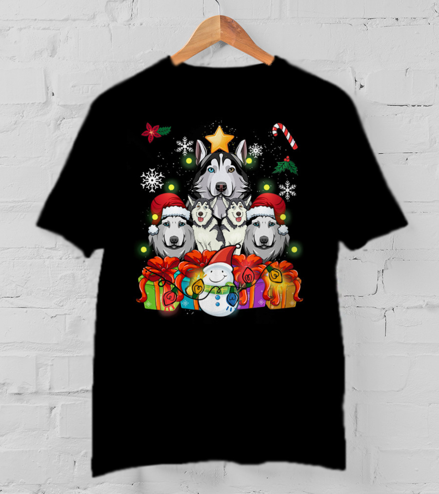Siberian Husky Christmas Tree Decor With Snowflakes, Candy Cane, Snowman, And Presents T-Shirt