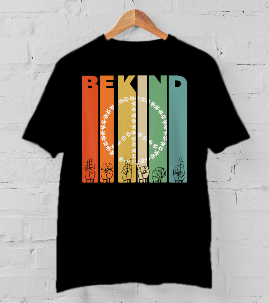 Be Kind Daisy Peace Sign Vintage I Choose Retro Hand Gesture T-Shirt
