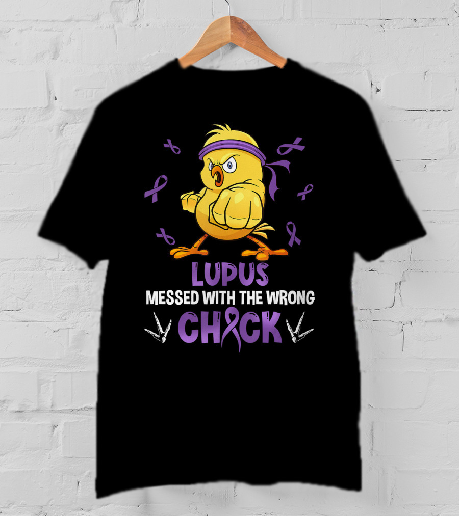 Lupus Messed With The Wrong Chick Purple Ribbon Fighting Bird T-Shirt