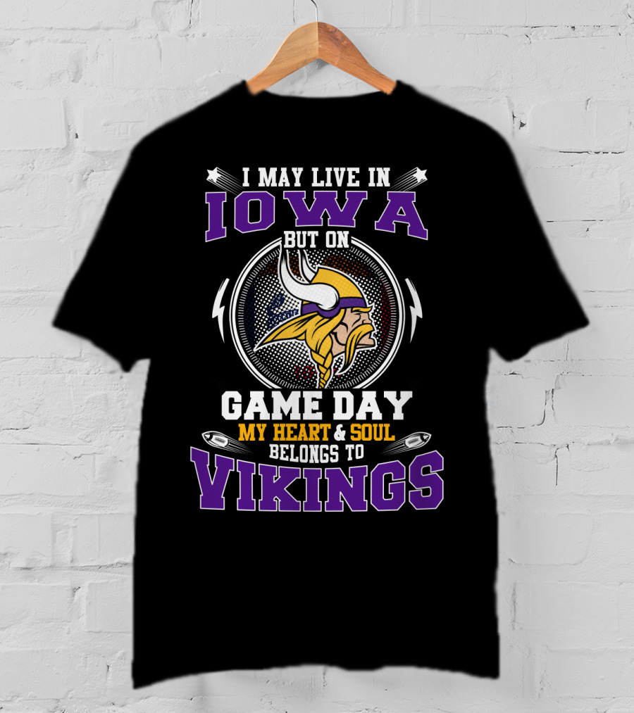 Iowa Residents Rooting For Vikings On Game Day T-Shirt