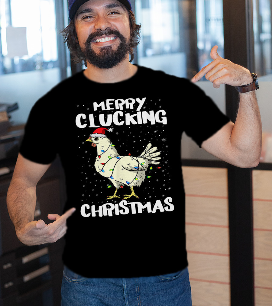 Merry Clucking Christmas Chicken Santa Hat Lights T-Shirt