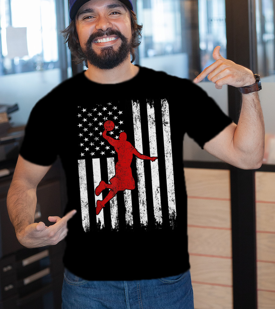 Proud American Basketball Vintage Flag Dunking T-Shirt