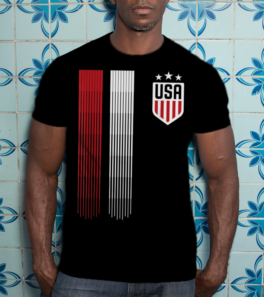 USA Soccer Womens Three Stars Red White Stripes Crest T-Shirt