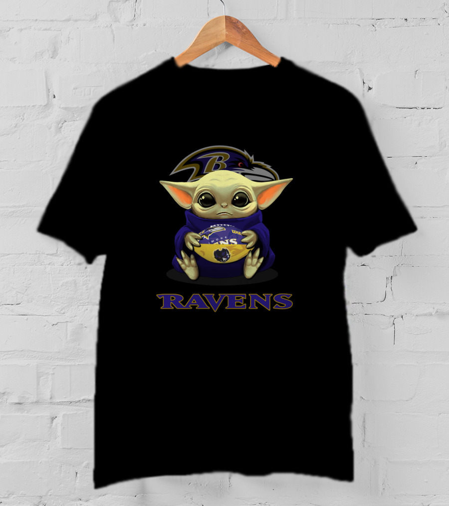 Yoda Holding Football Baltimore Ravens T-Shirt