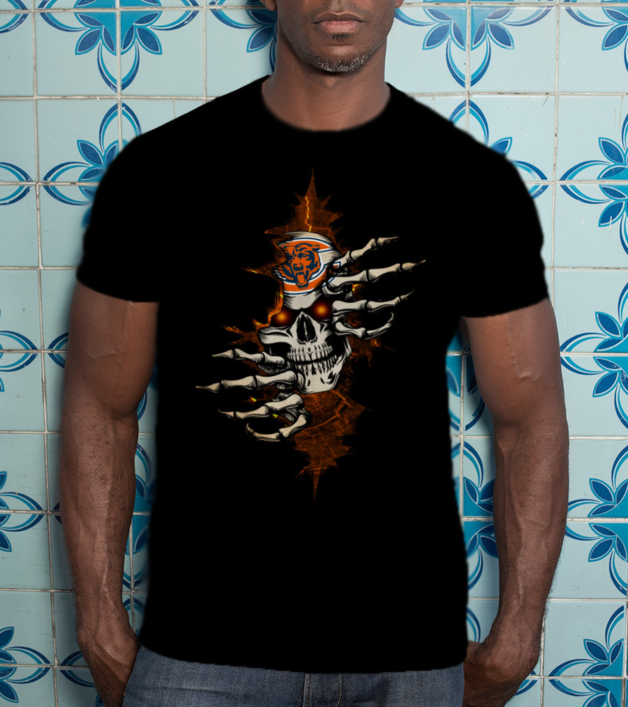 Chicago Bears Skull With Claw And Flaming Eyes T-Shirt